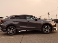 トヨタ ハリアーハイブリッド Z_E-Four(CVT_2.5_プラグインハイブリッド)