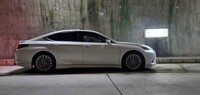 レクサス ESハイブリッド 300h“バージョンL”(CVT_2.5)