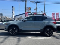 ボルボ XC40 T4 AWD モメンタム_RHD_AWD(AT_2.0)