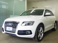 アウディ Q5 2.0 TFSI クワトロ Sライン_RHD_4WD(AT_2.0)