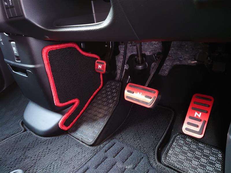 ホンダ N-BOXカスタム L(CVT_0.66)