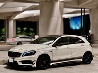 メルセデスAMG Aクラス