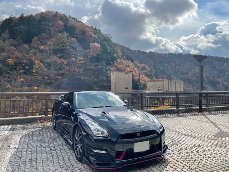 日産 NISSAN GT-R ブラックエディション_4WD(DCT_3.8)