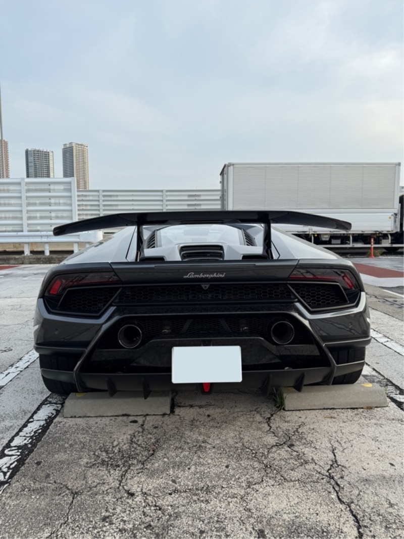 ランボルギーニ ウラカン (クーペ) ペルフォルマンテ_LHD_4WD（DCT_5.2）
