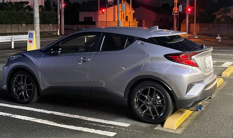 トヨタ C-HR S-T“GR スポーツ”(iMT_1.2)