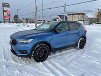 ボルボ XC40 B4 AWD Rデザイン_RHD_AWD(AT_2.0)
