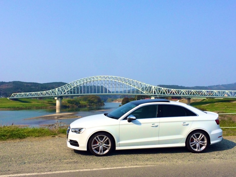 アウディ S3（セダン） セダン_RHD_4WD(AT_2.0)