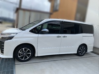 トヨタ ヴォクシー ZS“煌III”_7人乗り(CVT_2.0)