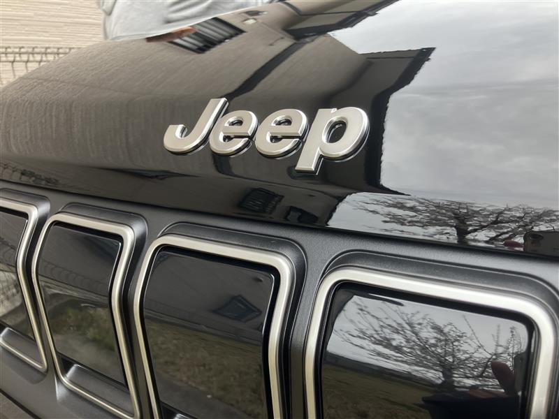 ジープ アベンジャー