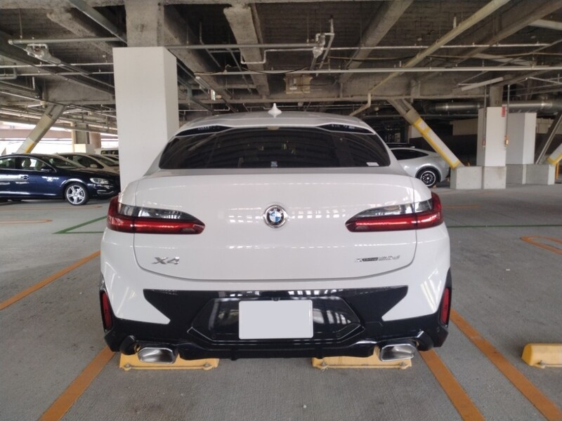 BMW X4 xドライブ 20d Mスポーツ_RHD_4WD(AT_2.0)