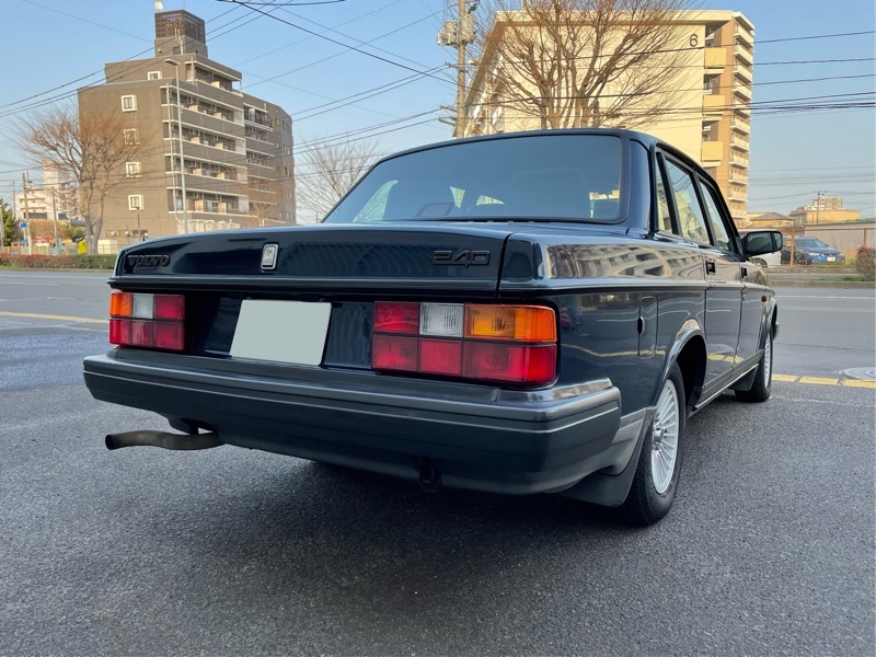 ボルボ 240 セダン 240GL_RHD(AT_2.3)