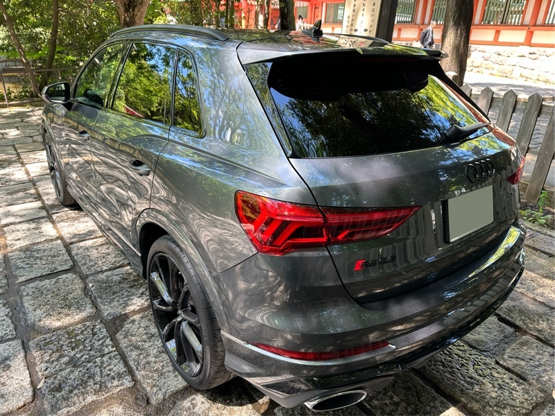 アウディ RS Q3 RS Q3_RHD_4WD(AT_2.5)