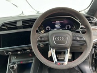 アウディ RS Q3 RS Q3_RHD_4WD(AT_2.5)