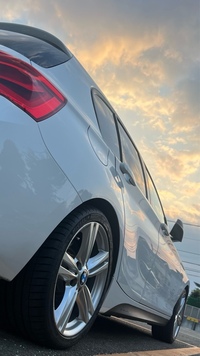 BMW 1シリーズ ハッチバック 118d Mスポーツ_RHD(AT_2.0)