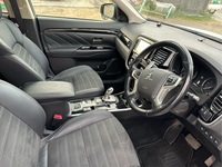 三菱 アウトランダーPHEV G リミテッドエディション_4WD(2.4)