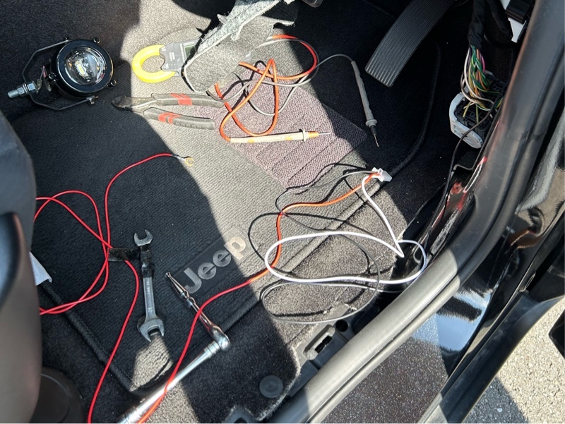 ジープ グランドチェロキー ラレード_RHD_4WD(AT_3.6)