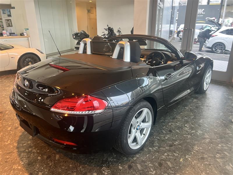 BMW Z4 ロードスター sドライブ 20i_RHD(AT_2.0)