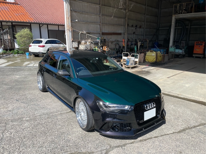 アウディ RS6アバント （ワゴン） RS6 アバント_RHD_4WD(AT_4.0)