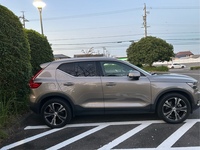 ボルボ XC40 T4 AWD インスクリプション_RHD_AWD(AT_2.0)