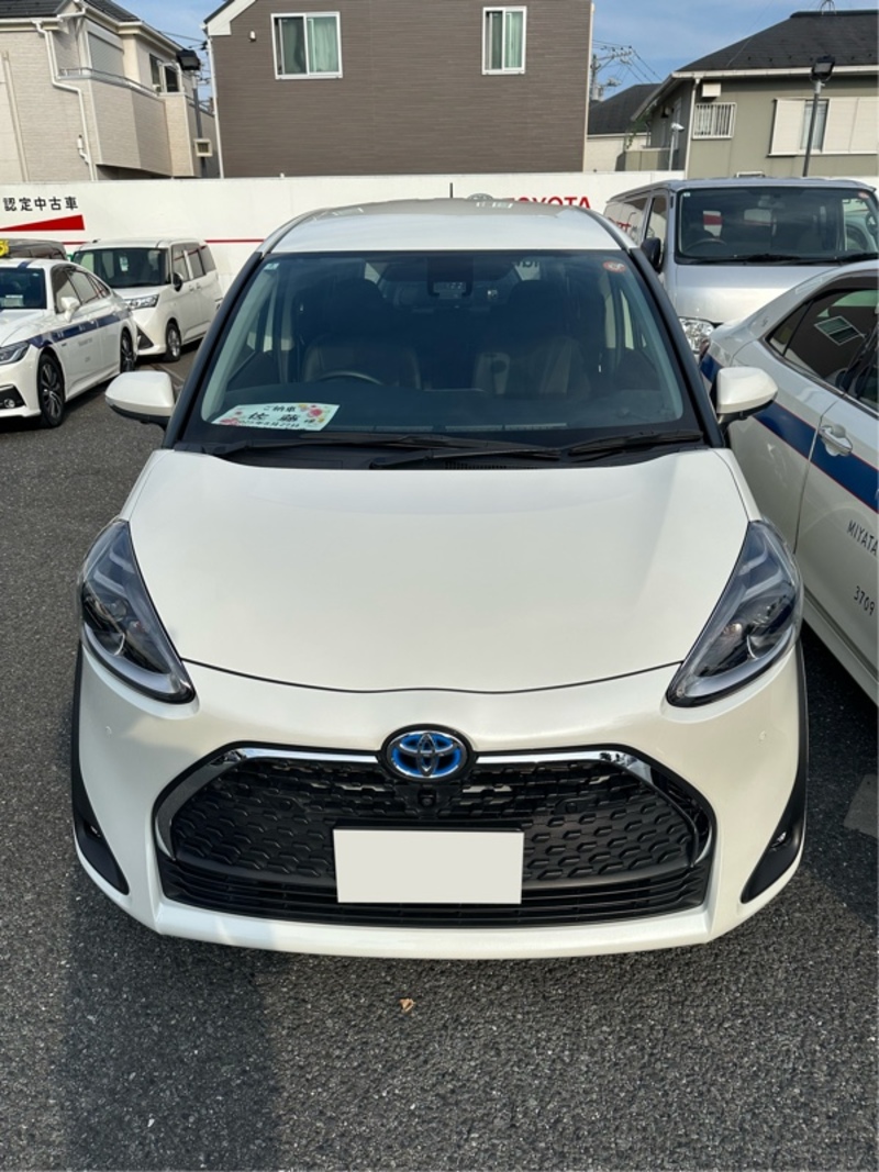 トヨタ シエンタハイブリッド ファンベース G クエロ_5人乗り(CVT_1.5_ハイブリッド)