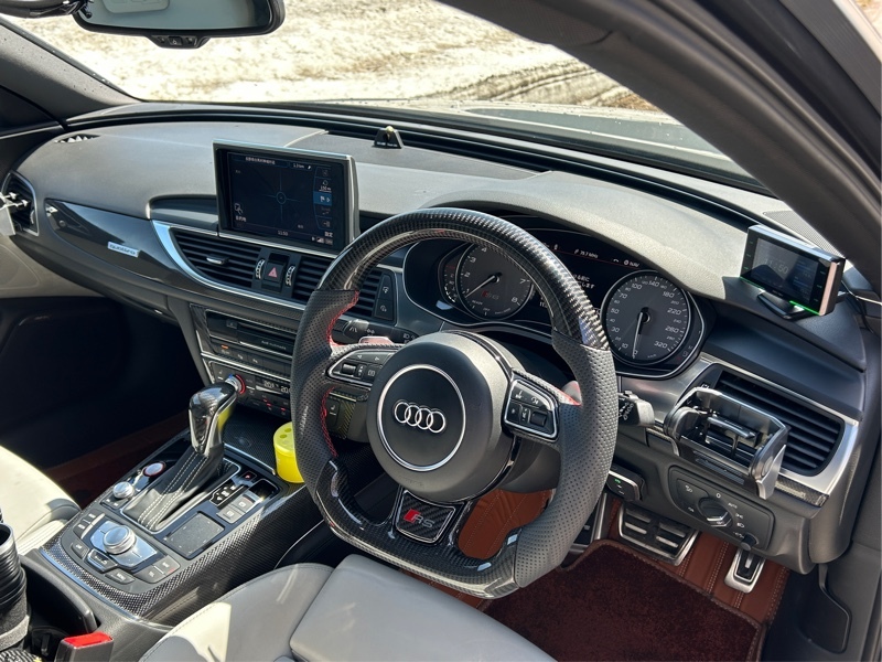 アウディ S6 アバント (ワゴン) S6 アバント_LHD_4WD(AT_4.0)