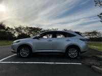 トヨタ ハリアーハイブリッド ハイブリッド プレミアム“アドバンスドパッケージ”_4WD(CVT_2.5)