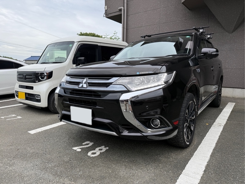 三菱 アウトランダーPHEV G ナビパッケージ_4WD(2.0)