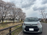 トヨタ シエンタ Z_5人乗り(CVT_1.5_ハイブリッド)