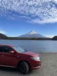 三菱 アウトランダーPHEV G プレミアムパッケージ_4WD(2.0)