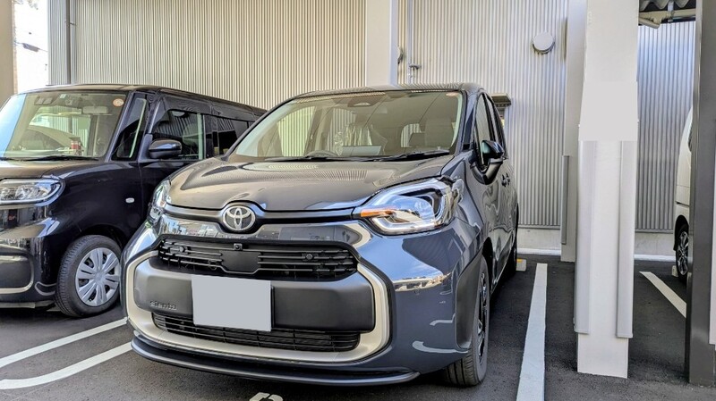 トヨタ シエンタ ハイブリッド Z_5人乗り(CVT_1.5)