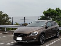 ボルボ V60クロスカントリー クロスカントリー D4 SE_RHD(AT_2.0)