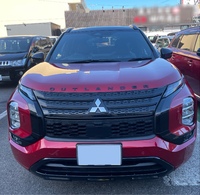 三菱 アウトランダーPHEV ブラックエディション_7人乗り_4WD(2.4)