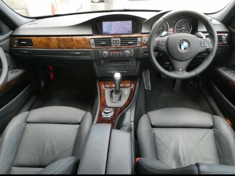 BMW 3シリーズ セダン 335i_RHD(AT_3.0)