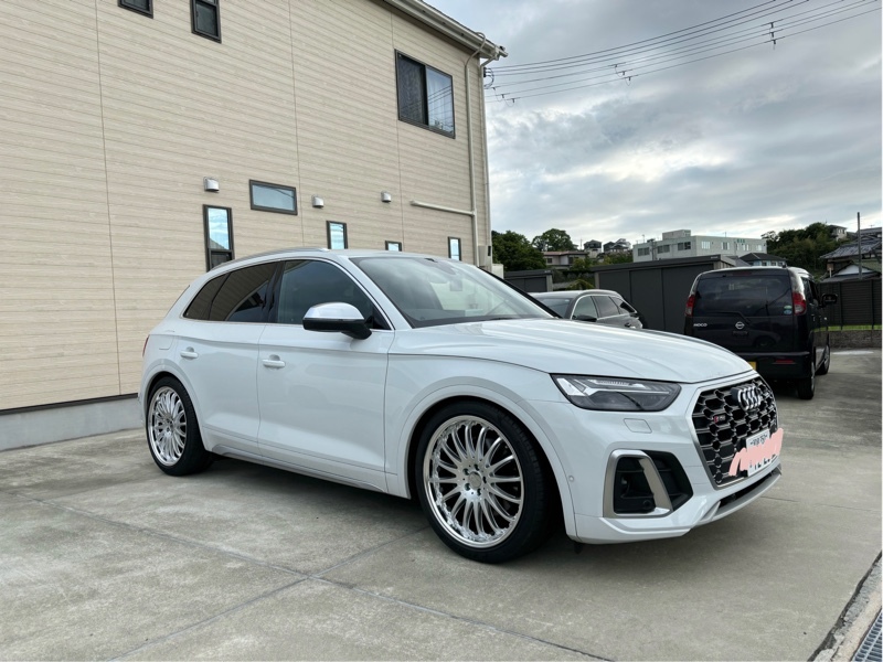 アウディ SQ5 SQ5_RHD_4WD(ティプトロニック_3.0)