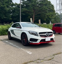 メルセデスAMG GLAクラス メルセデスAMG GLA45 4マチック_RHD_4WD(AT_2.0)