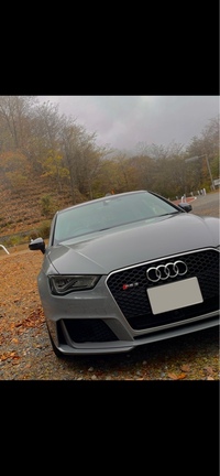 アウディ RS3 スポーツバック RS3 スポーツバック_RHD_4WD(AT_2.5)