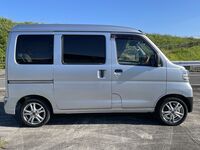 ダイハツ ハイゼットカーゴ デラックス“SA III”・ハイルーフ(MT_0.66)