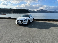 プジョー 208 GT_RHD(EAT_1.2)