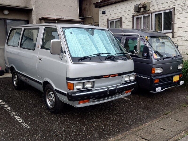 日産 バネットラルゴコーチ