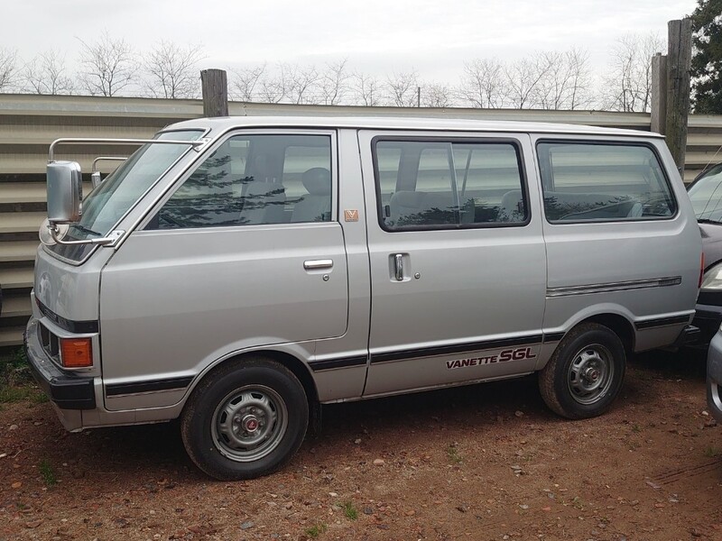 日産 バネットラルゴコーチ