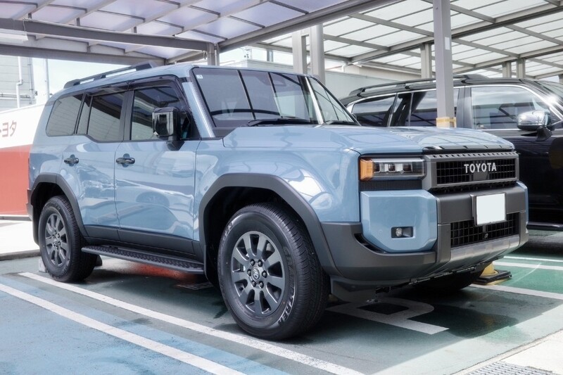 トヨタ ランドクルーザー250 ZX_7人乗り_4WD (AT_2.8_ディーゼル)