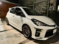 トヨタ ヴィッツ GRスポーツ“GR”(MT_1.5)