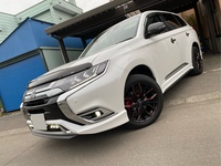 三菱 アウトランダーPHEV