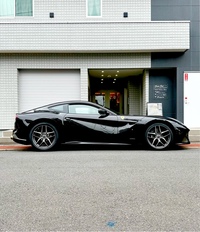 フェラーリ F12ベルリネッタ