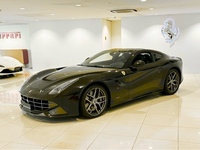 フェラーリ F12ベルリネッタ