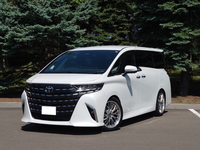 トヨタ アルファード Z_4WD(CVT_2.5_ガソリン)