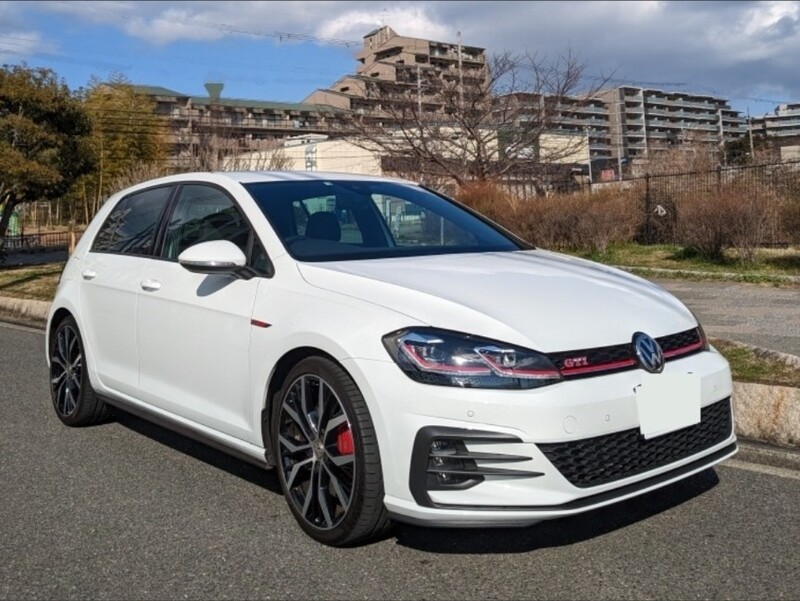 フォルクスワーゲン ゴルフ (ハッチバック) GTI パフォーマンス_RHD(DSG_2.0)