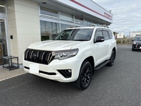 トヨタ ランドクルーザープラド TX“Lパッケージ・70th アニバーサリーリミテッド”_7人乗り_4WD(ECT_2.8)