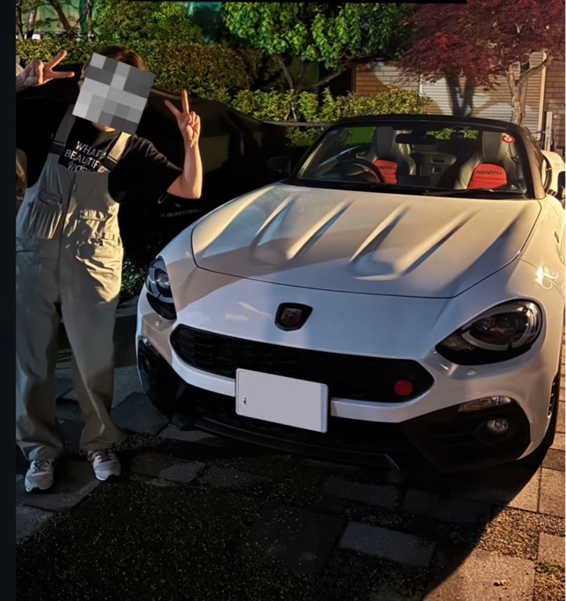 アバルト 124スパイダー