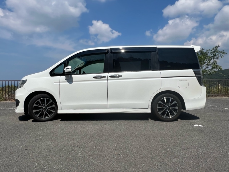 ホンダ ステップワゴンスパーダ スパーダ Z・クールスピリット_8人乗り(CVT_2.0)